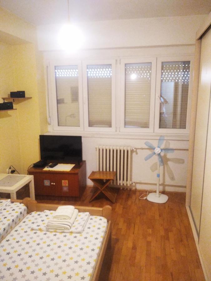 Viva Apartment 斯科普里 外观 照片